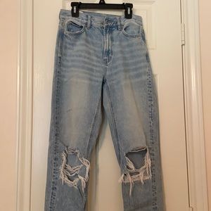 Light blue American Eagle mom jeans size 00